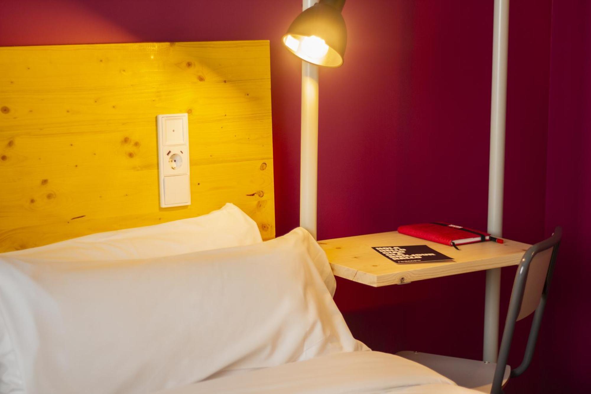 Room00 Valencia Hostel Bagian luar foto