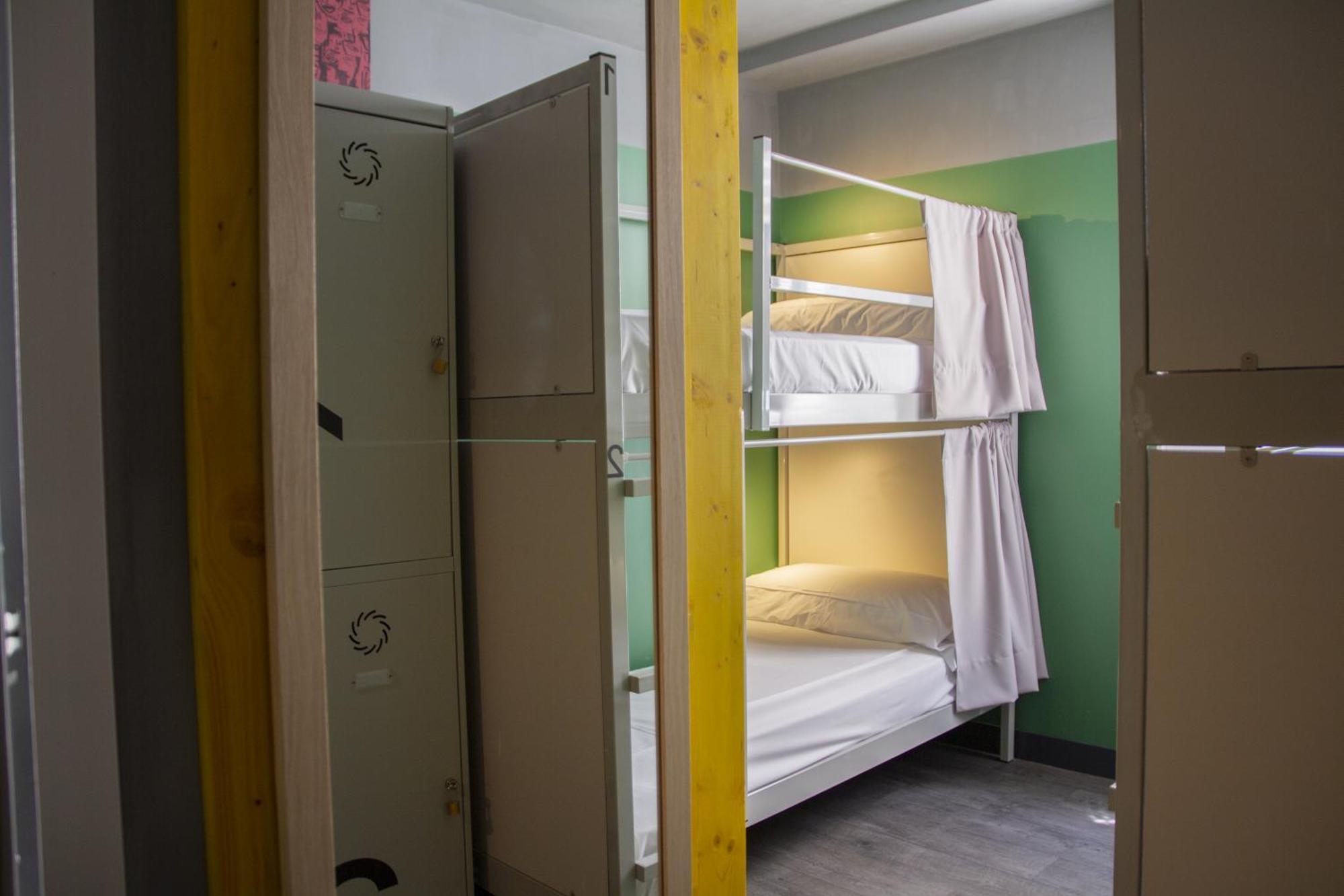 Room00 Valencia Hostel Bagian luar foto