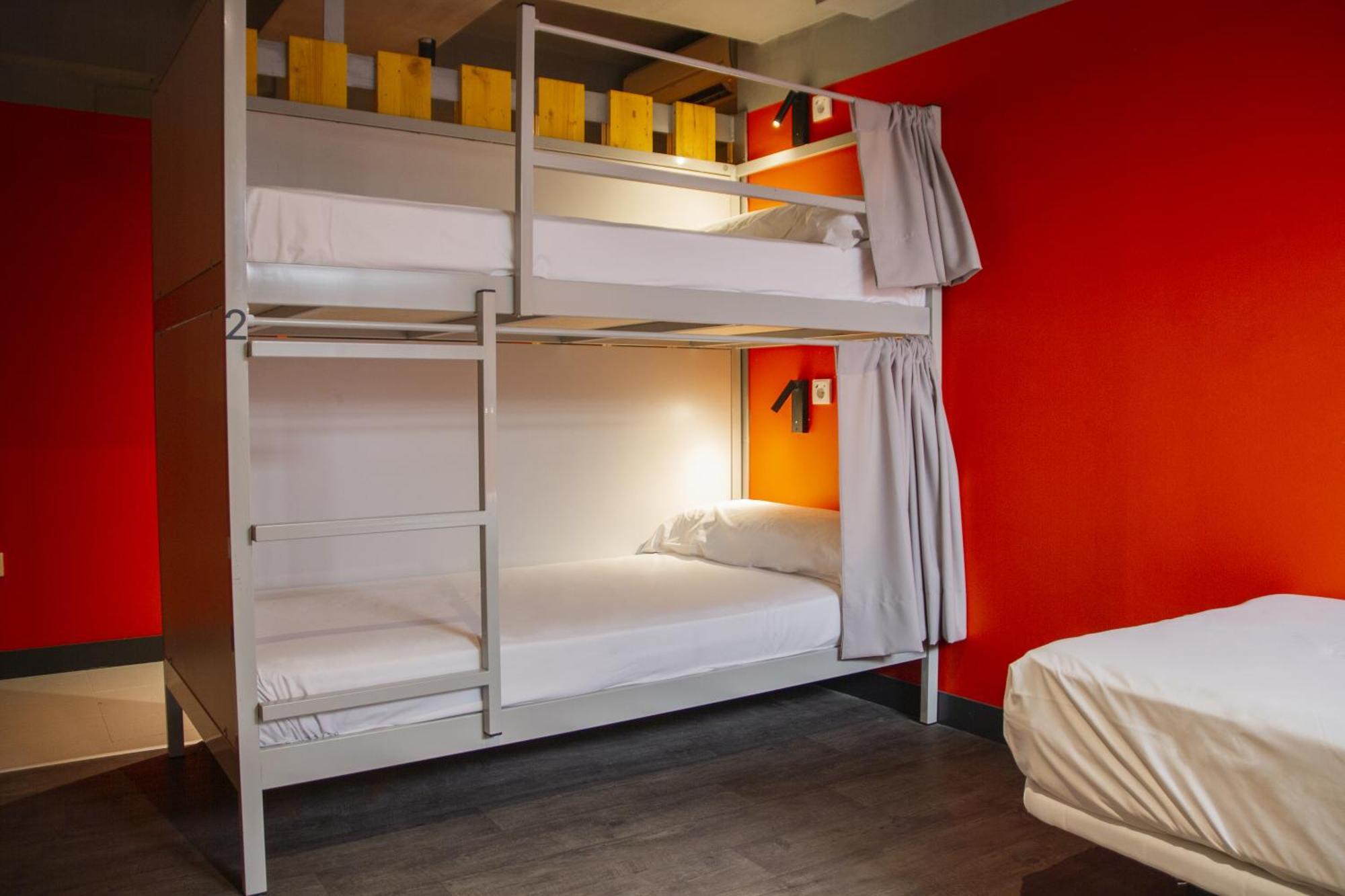 Room00 Valencia Hostel Bagian luar foto